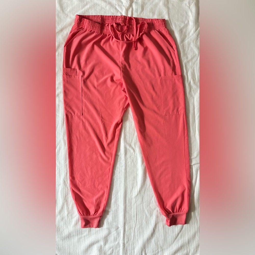 Scrubletics 2X peach scrub pants/6 pockets